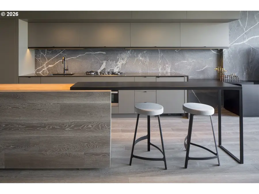 1410 NW Kearney St #721, Portland, OR 97209 - #3