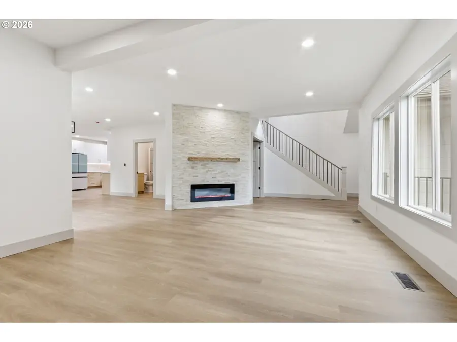 437 NE Fargo St, Portland, OR 97212 - Image #3