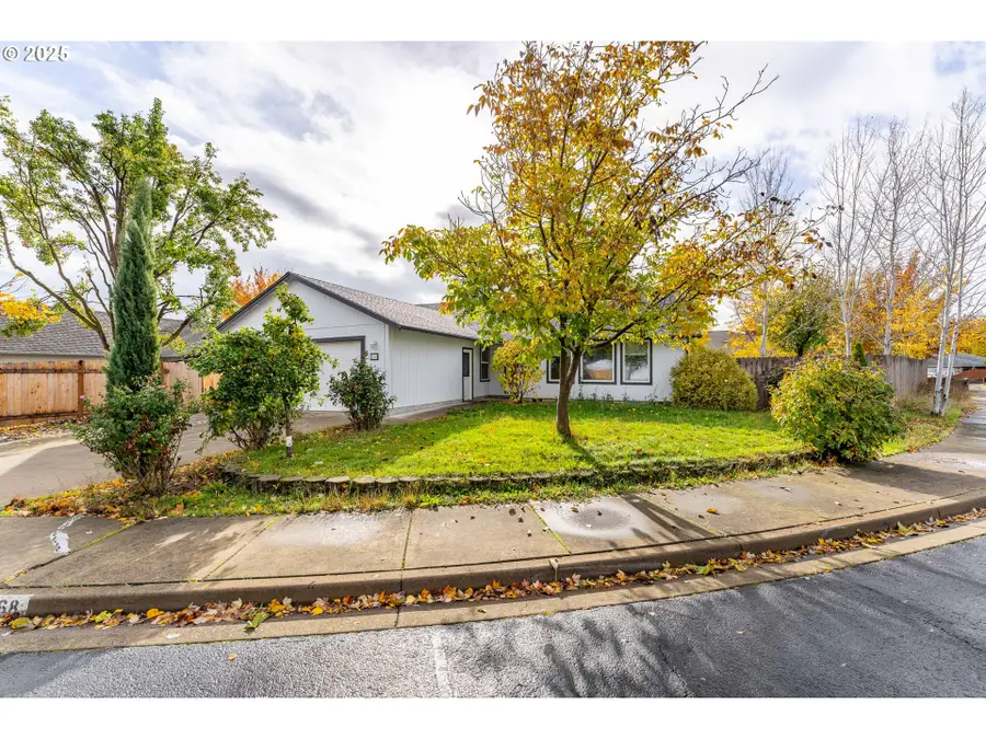 468 Merlee Cir, Eagle Point, OR 97524 - Image #2