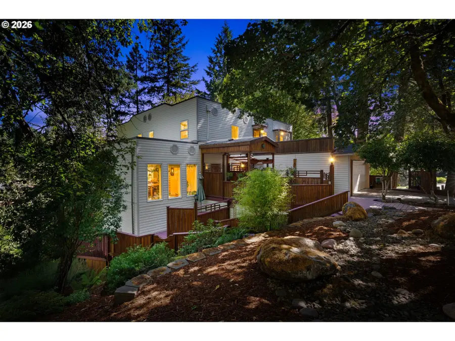 785 E 44th Ave, Eugene, OR 97405 - #3