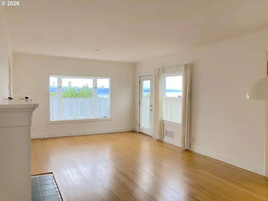 538 Kensington Ave, Astoria, OR 97103 - #2