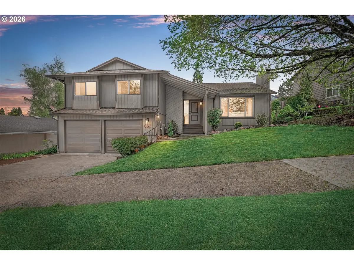 657 SW 7th St, Gresham, OR 97080 - #1