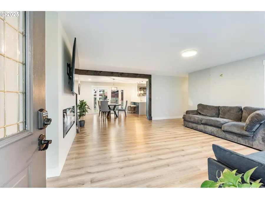 32681 NW Peaceful Ln, North Plains, OR 97133 - Image #2