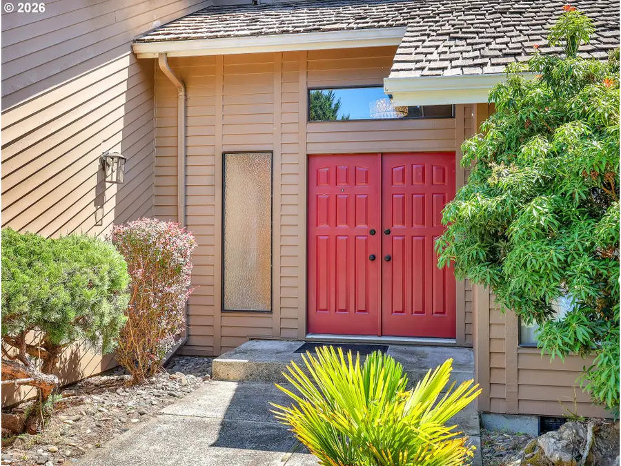 90517 Birdie Dr, Warrenton, OR 97146 - #2