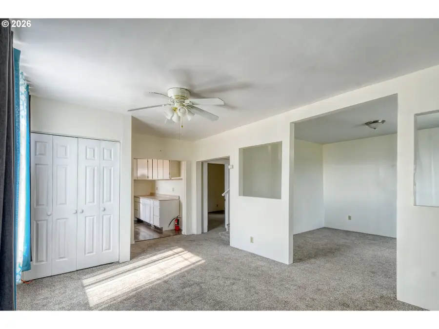 725 SW 16th St, Pendleton, OR 97801 - #2