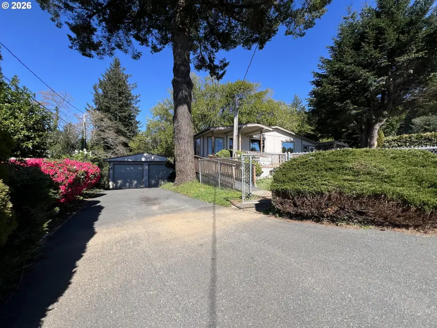 97967 Hallway Rd, Brookings, OR 97415 - #3