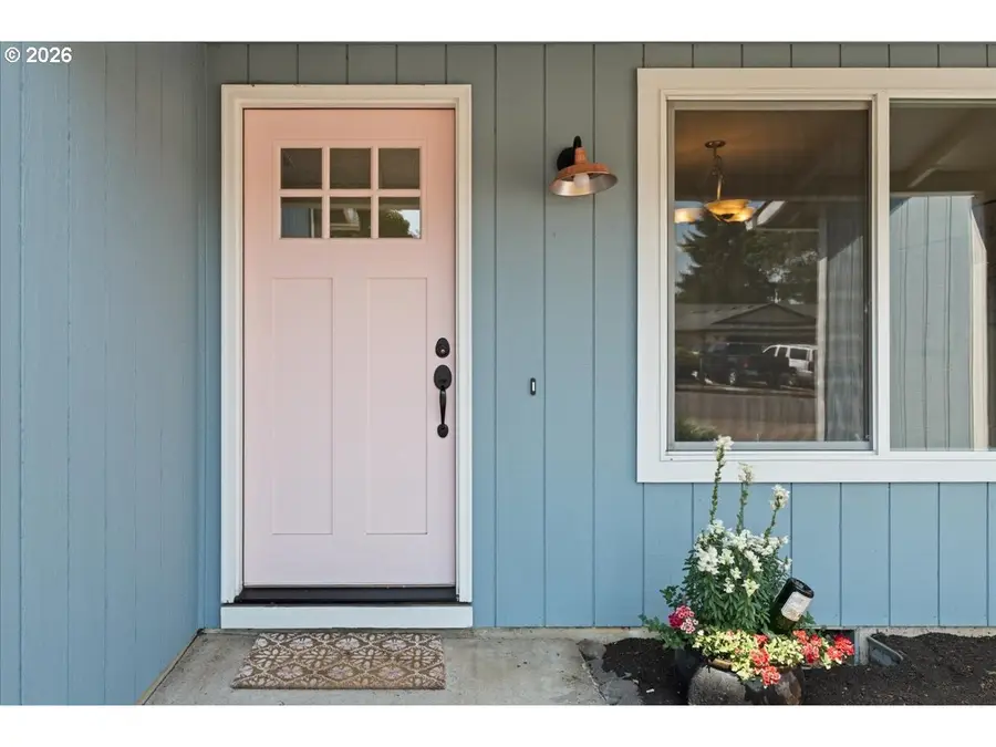 12025 SW Springwood Dr, Portland, OR 97223 - #2