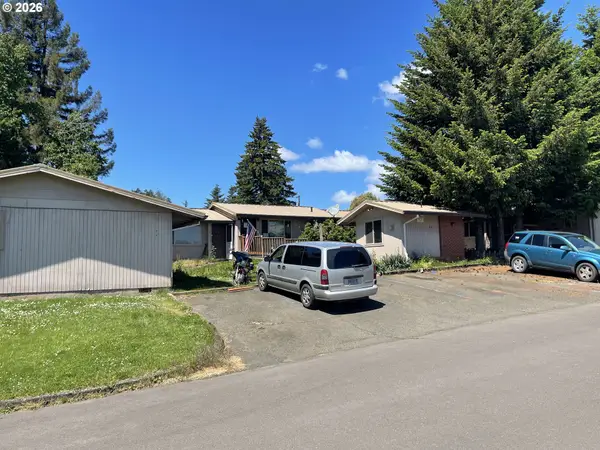 441 SW Walnut St, Willamina, OR 97396