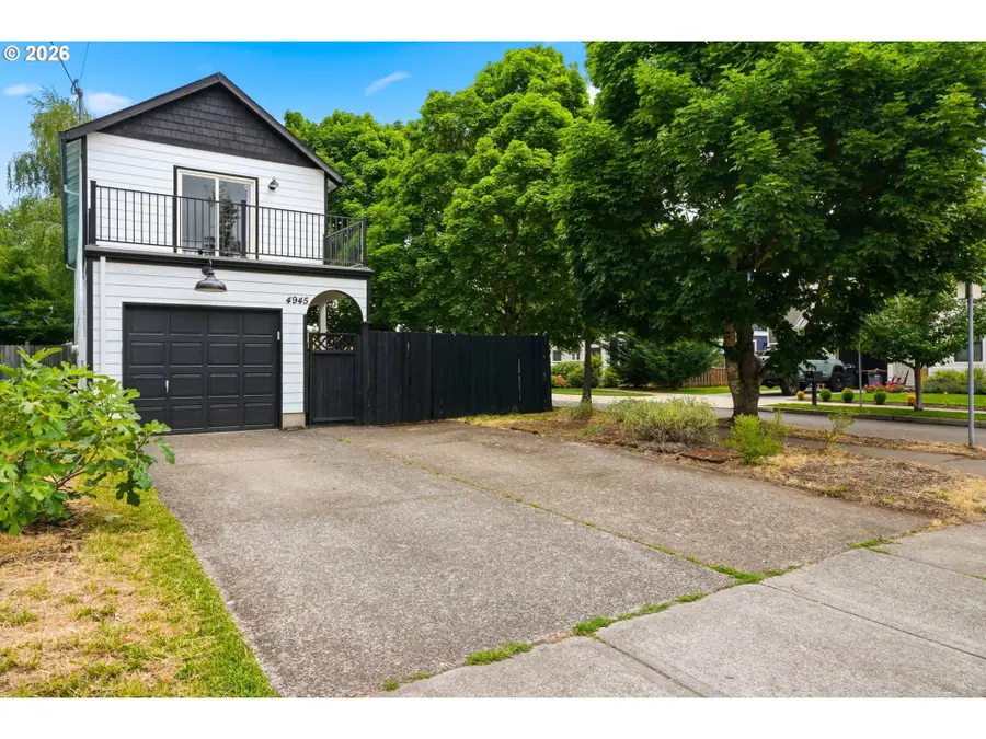 4945 SE Ogden St, Portland, OR 97206 - #2