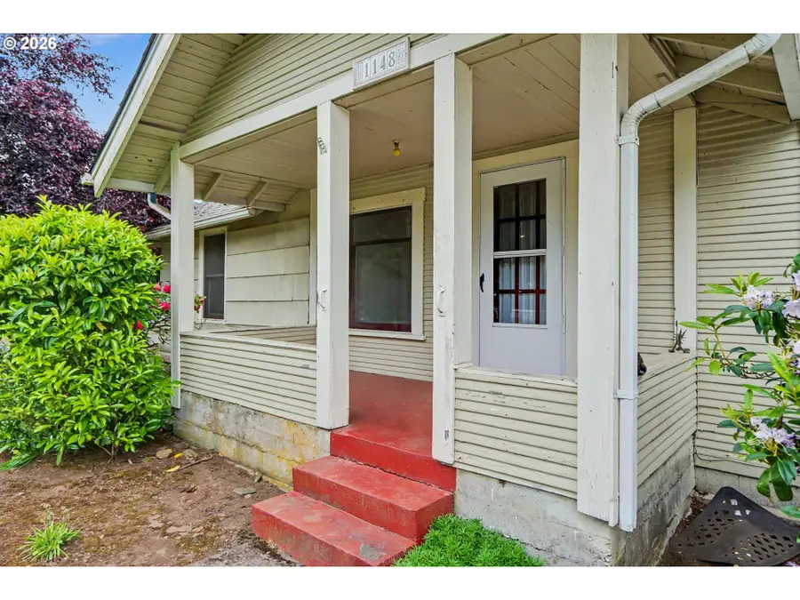 1148 S Water St, Silverton, OR 97381 - #3