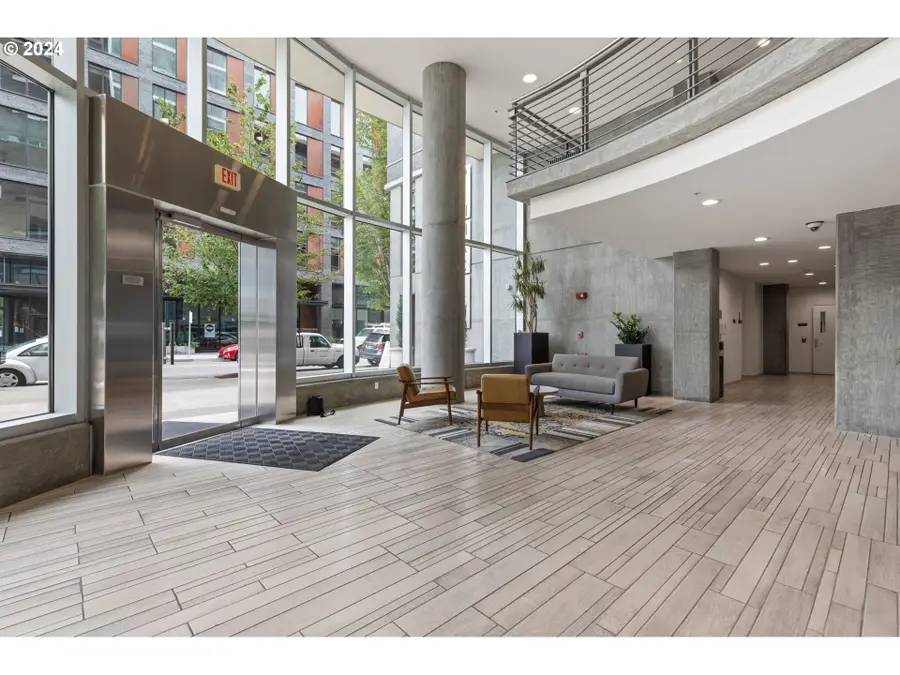 1255 NW 9th Ave, Portland, OR 97209 - #2