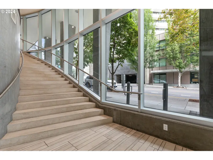 1255 NW 9th Ave, Portland, OR 97209 - #3