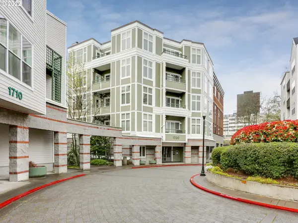 1730 S Harbor Way #405, Portland, OR 97201