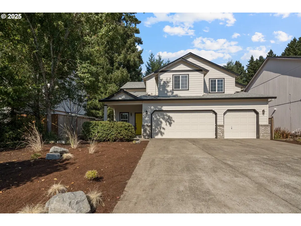 7307 NE Nelly St, Hillsboro, OR 97124 - Image #1