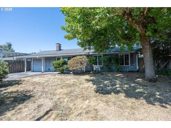 15727 SE Hawthorne Ct, Portland, OR 97233