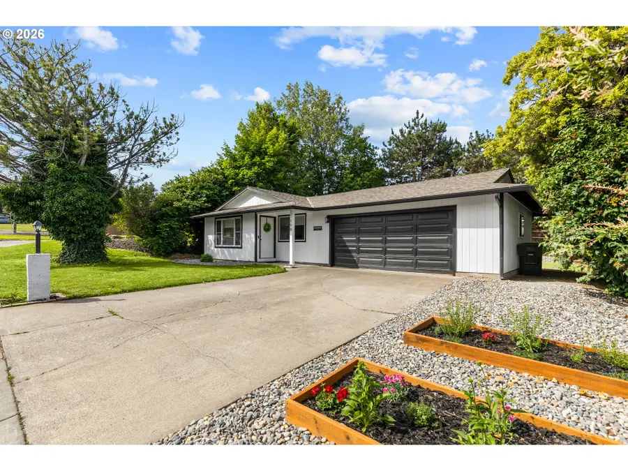1980 SW Quinney Ave, Pendleton, OR 97801 - #2