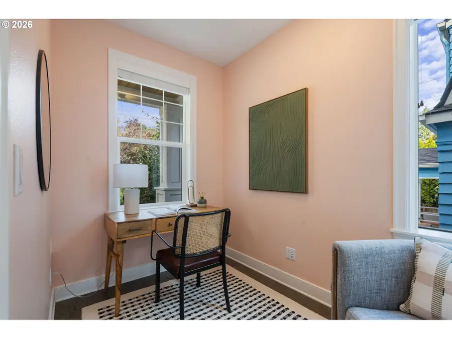 26 SE 69th Ave, Portland, OR 97215 - #2