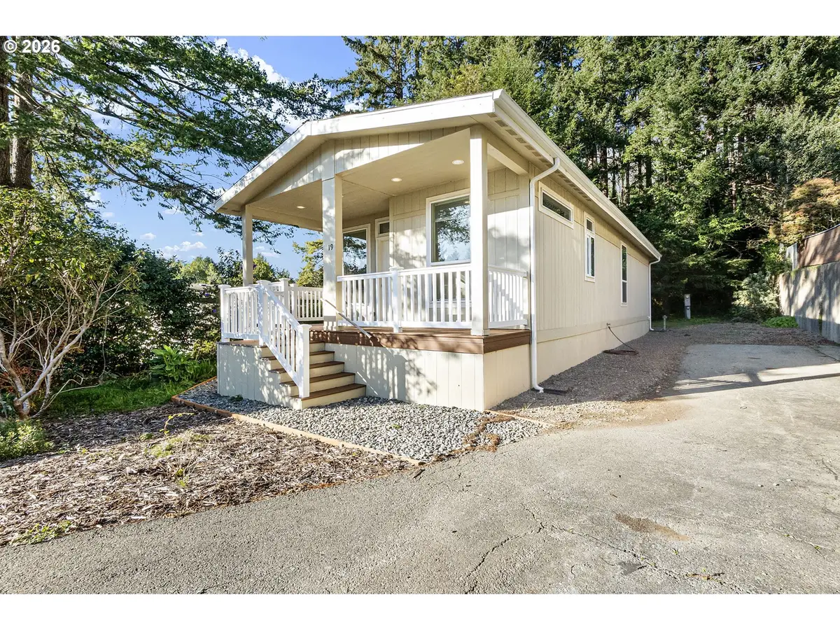 98041 Hallway Rd #19, Brookings, OR 97415 - Image #1