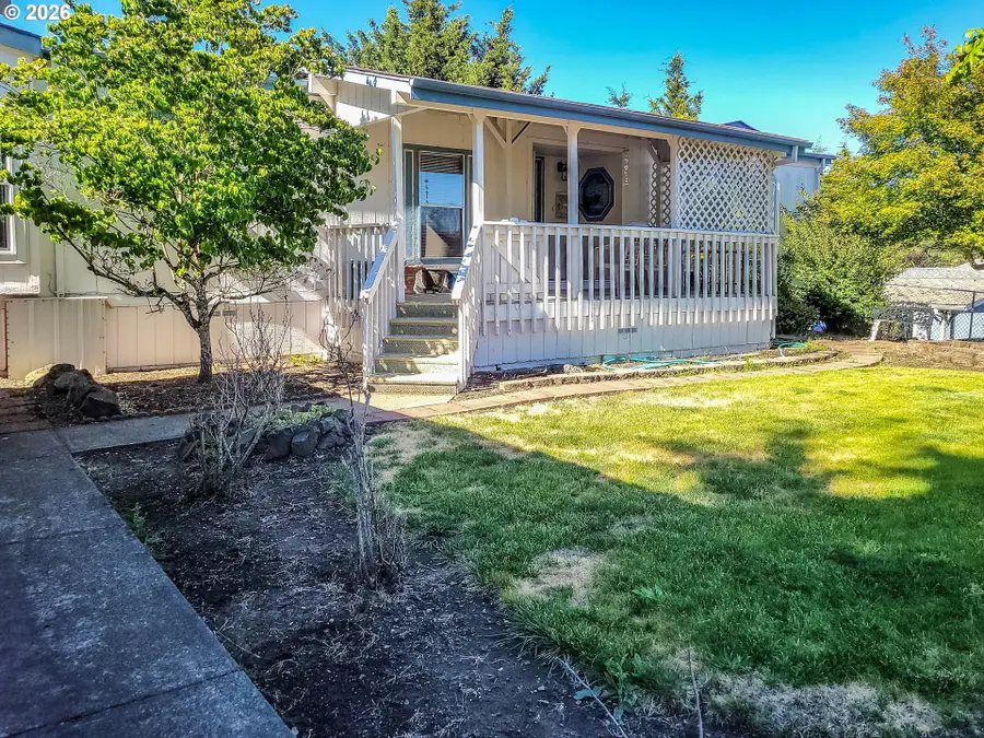 177 W Angela Ct, Roseburg, OR 97471 - #3