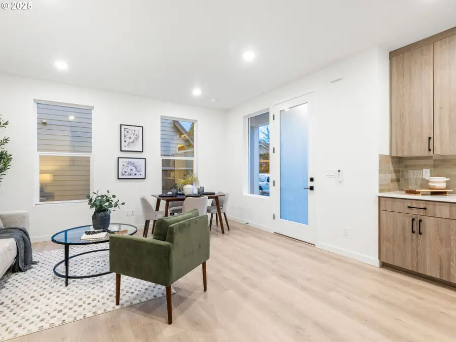 8330 N Bank St, Portland, OR 97203 - Image #2