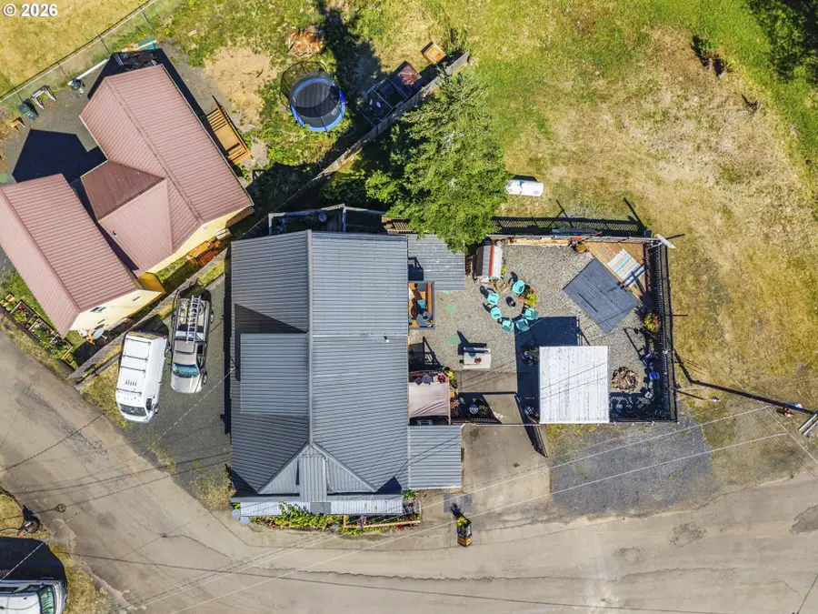 8 Fairgrounds Rd, Skamokawa, WA 98647 - #2
