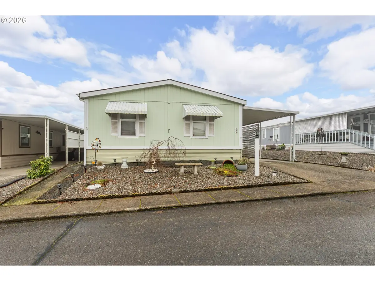 623 Shadow Ranch Ln, Roseburg, OR 97470 - Image #1