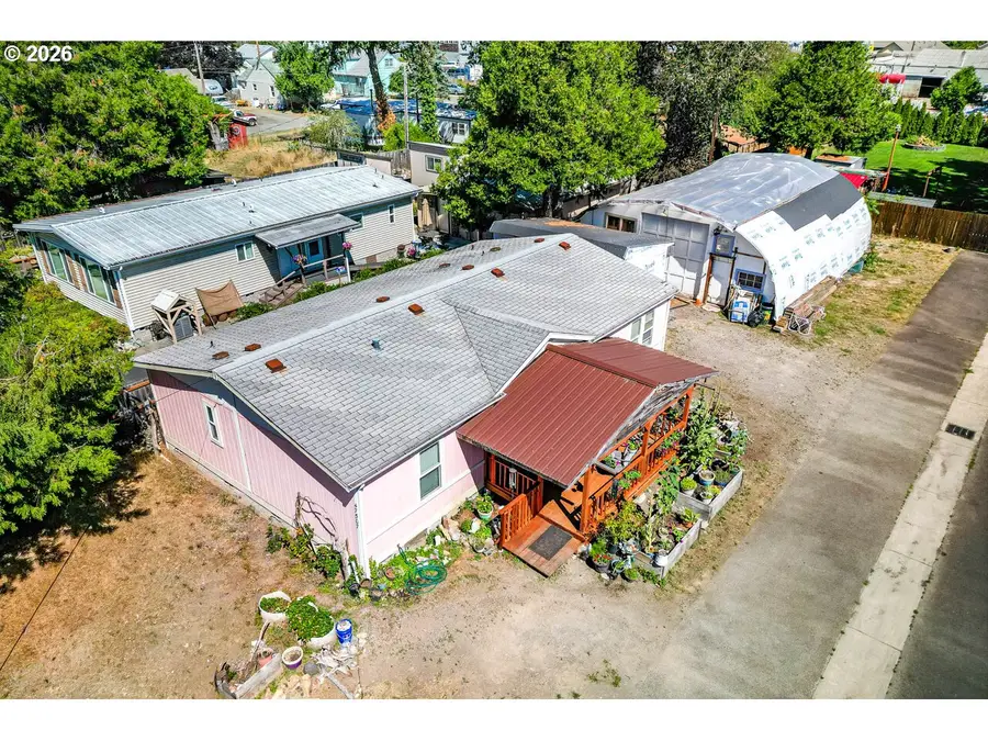 47507 School St, Oakridge, OR 97463 - #2