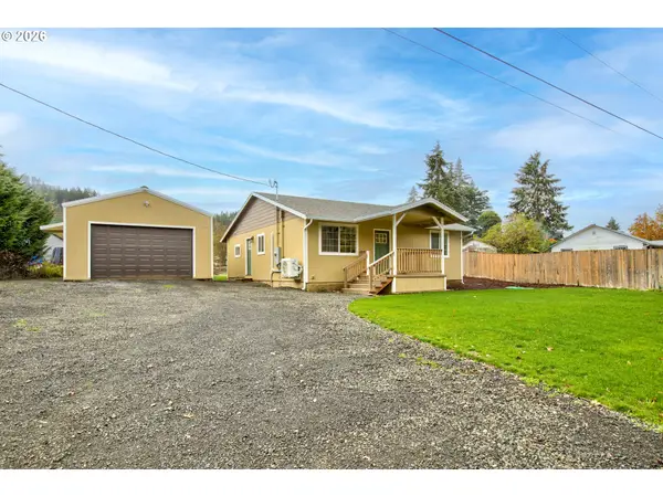 6405 Nonpareil Rd, Sutherlin, OR 97479