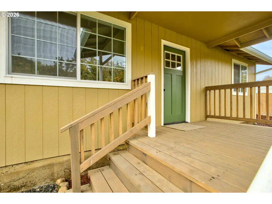6405 Nonpareil Rd, Sutherlin, OR 97479 - #3