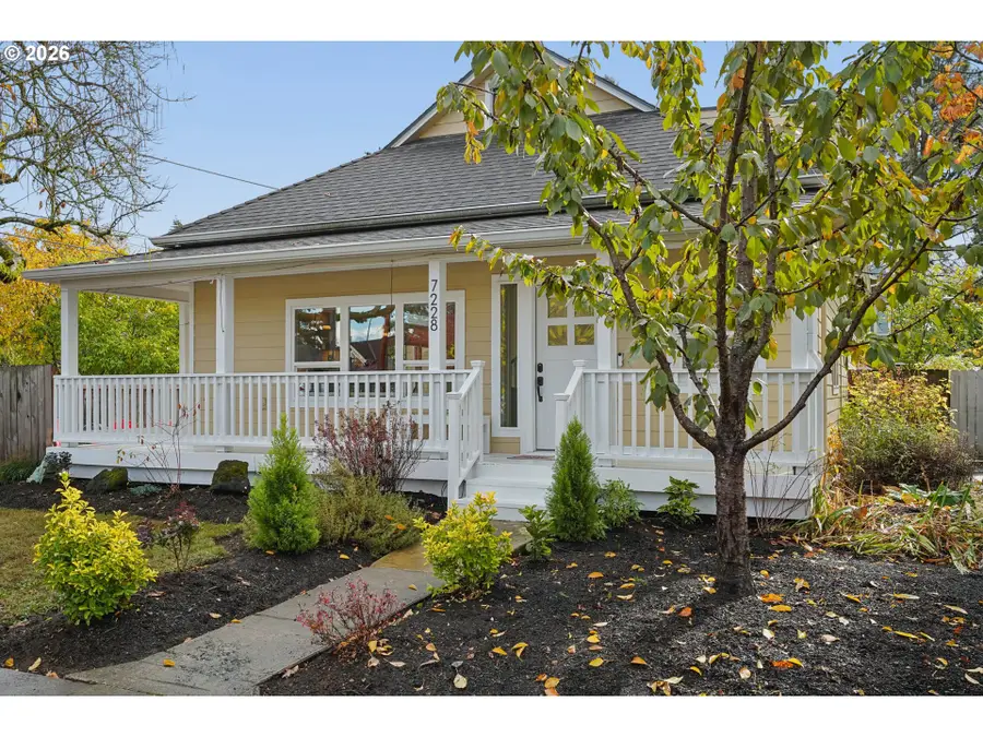 7228 SE Schiller St, Portland, OR 97206 - #2