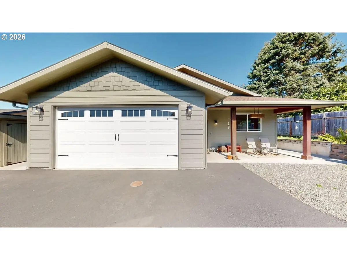 6925 Oakwood Ct, Brookings, OR 97415 - #1