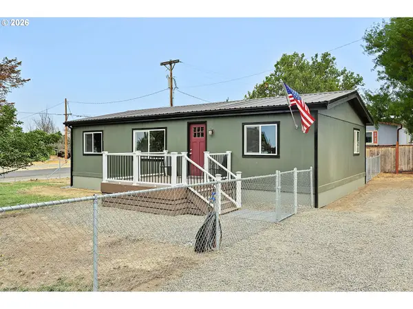 301 E Court St, Condon, OR 97823