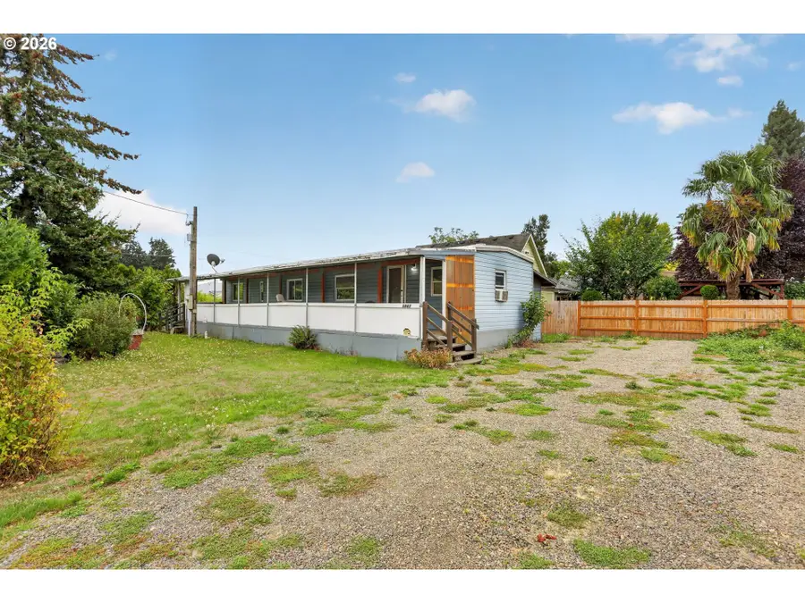10882 NE Oak St, Donald, OR 97020 - #3