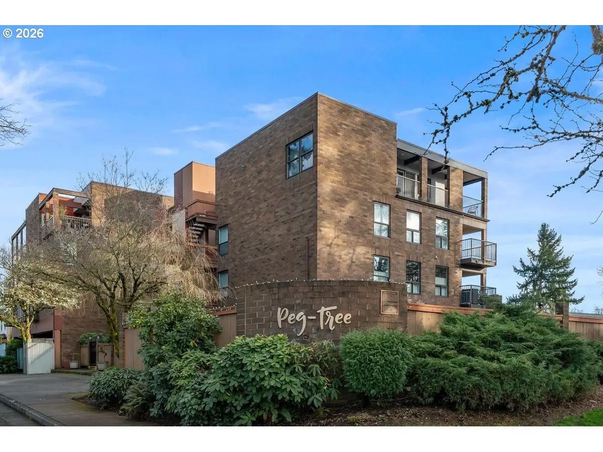 100 Leonard St #3-2, Lake Oswego, OR 97034 - #1