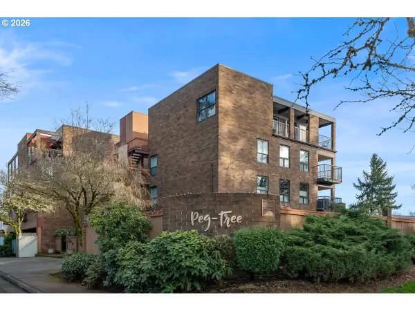 100 Leonard St #3-2, LakeOswego, OR 97034