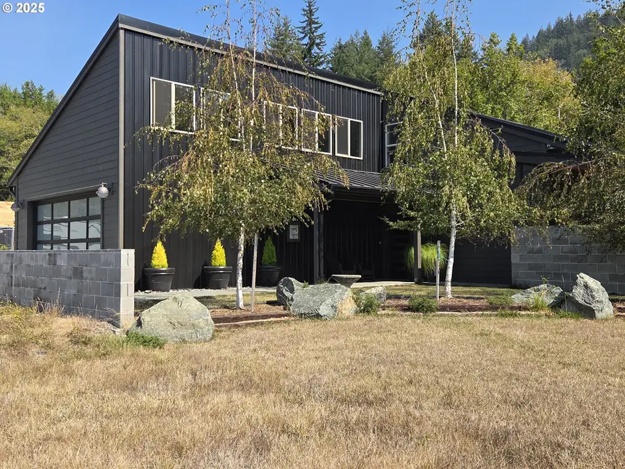 95789 Saunders Creek Rd, Gold Beach, OR 97444 - Image #3