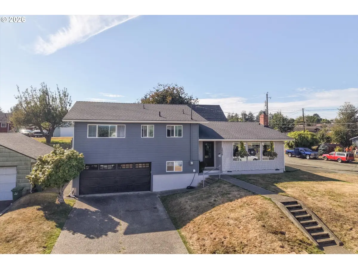 2606 Sheridan Ave, North Bend, OR 97459 - #1