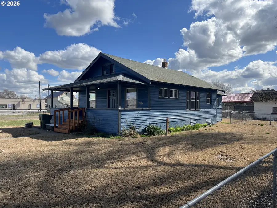 165 E Furnish Ave, Stanfield, OR 97875 - #2