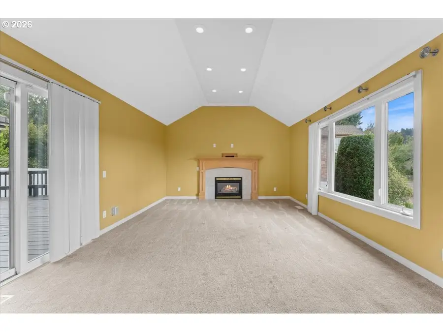 14135 SE Ridgecrest Rd, Happy Valley, OR 97086 - #3