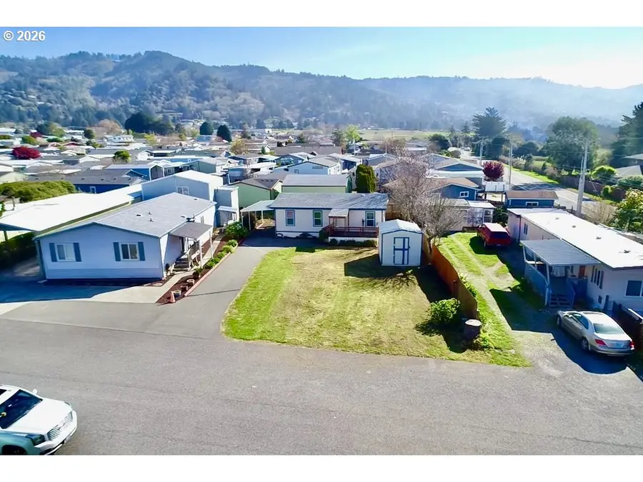 15851 Sunset Strip, Brookings, OR 97415 - #2