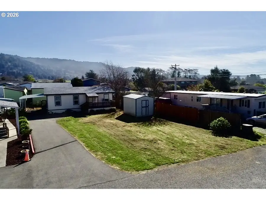 15851 Sunset Strip, Brookings, OR 97415 - #3