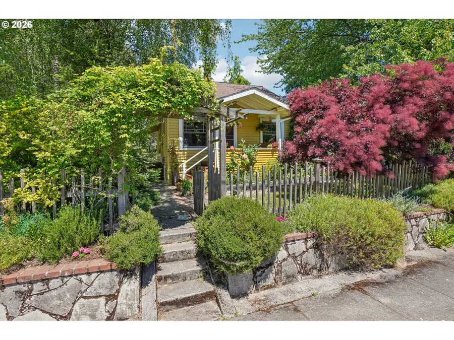 1503 NE Bryant St, Portland, OR 97211 - #2