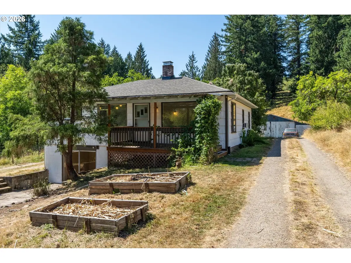 205 N Maple Hill Rd, Kelso, WA 98626 - #1