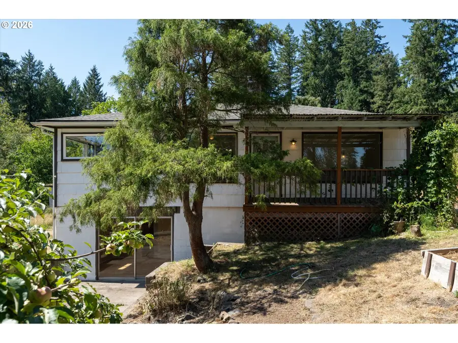 205 N Maple Hill Rd, Kelso, WA 98626 - #2