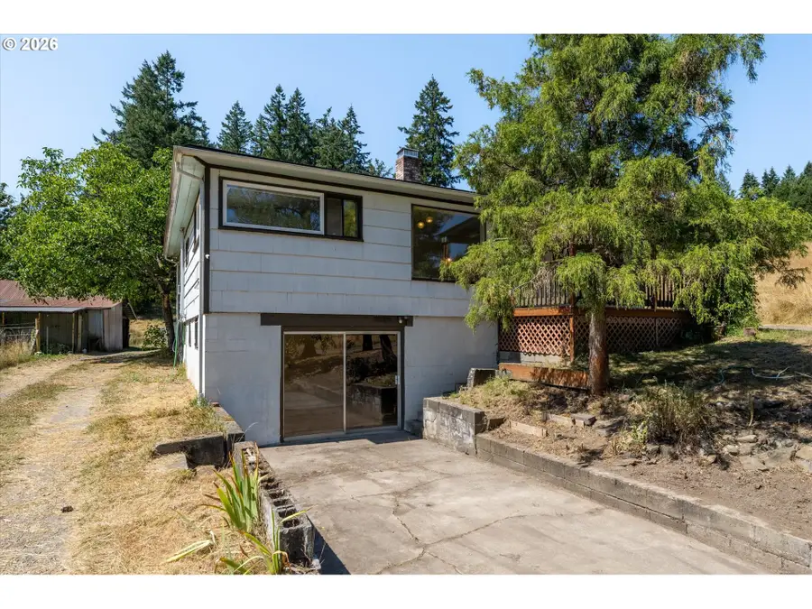 205 N Maple Hill Rd, Kelso, WA 98626 - #3