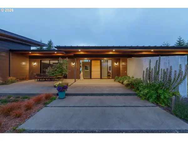 75175 Stargazer Lane, Coquille, OR 97423