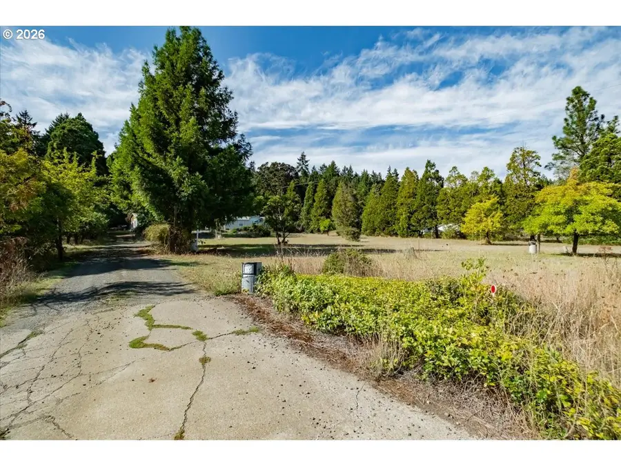 6390 NW Sumac Dr, Corvallis, OR 97330 - #3