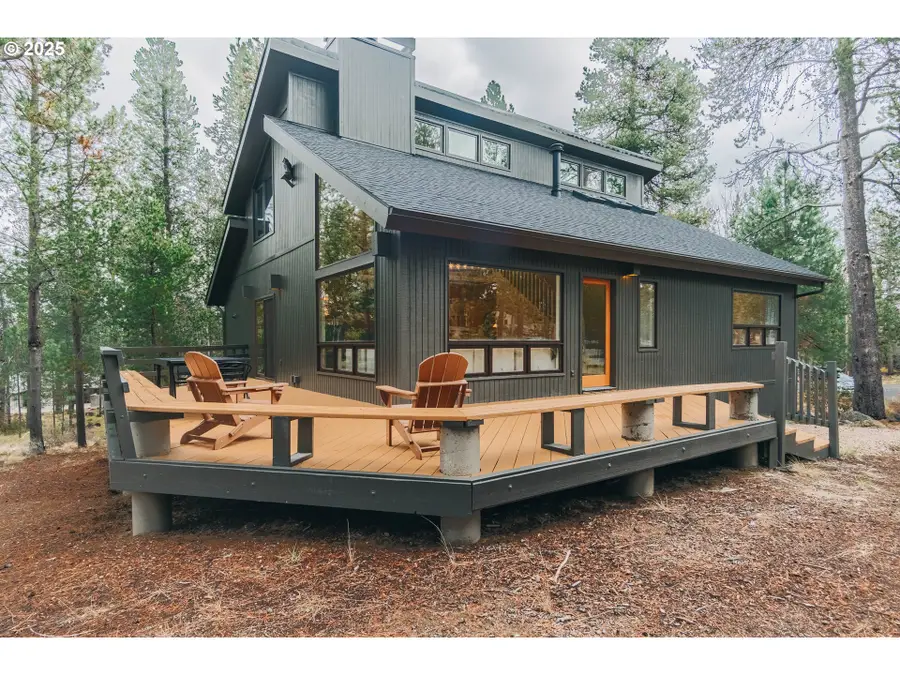 17898 Acer Ln, Bend, OR 97707 - Image #2