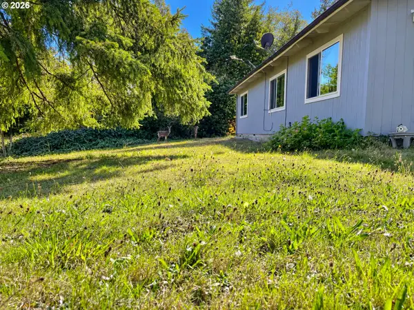 99330 S Bank Chetco River Rd, Brookings, OR 97415