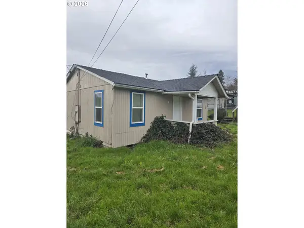 31 SE Darrell Ave, Winston, OR 97496